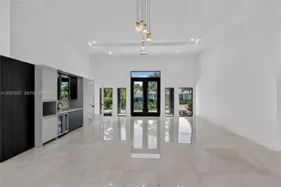 2832 NE 24th Ct, Fort Lauderdale, FL 33305 - Photo 18