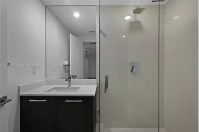 45 SW 9th St #2305, Miami, FL 33130 - Photo 14