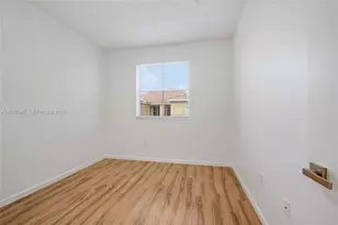 642 SW 106th Ave, Pembroke Pines, FL 33025 - Photo 20