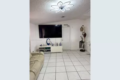 1133 SW 130th Ave, Miami, FL 33184 - Photo 4