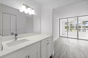 9441 Evergreen Pl, Davie, FL 33324 - Photo 14