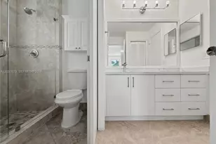 4725 NW 104th Ave, Doral, FL 33178 - Photo 18