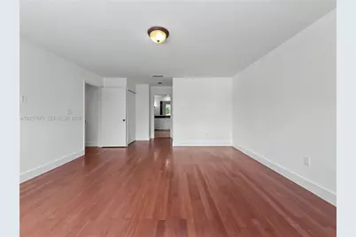 4725 NW 104th Ave, Doral, FL 33178 - Photo 12