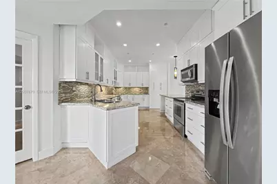 4725 NW 104th Ave, Doral, FL 33178 - Photo 4