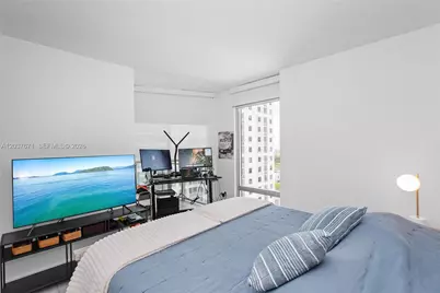 1010 SW 2nd Ave #1709, Miami, FL 33130 - Photo 10
