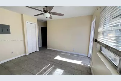 706 SW 4th Ter #4, Dania Beach, FL 33004 - Photo 4