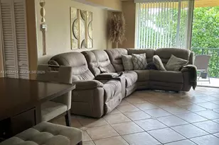 9320 Fontainebleau Blvd, Miami, FL 33172 - Photo 6