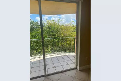 9320 Fontainebleau Blvd #515, Miami, FL 33172 - Photo 22