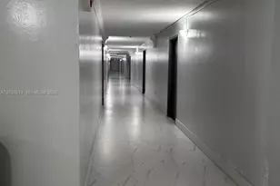 9320 Fontainebleau Blvd, Miami, FL 33172 - Photo 4