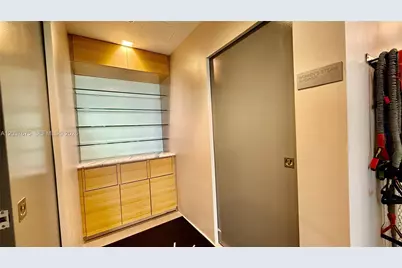68 SE 6th St #2707, Miami, FL 33131 - Photo 68