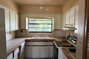 6415 SW 133rd Ct, Miami, FL 33183 - Photo 6