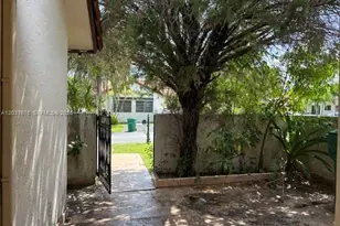 6415 SW 133rd Ct, Miami, FL 33183 - Photo 2