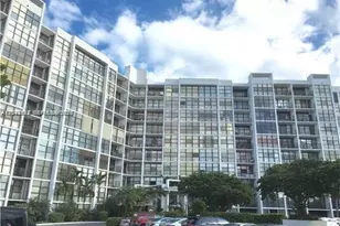 800 Parkview Dr, Hallandale Beach, FL 33009 - Photo 2