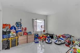 20304 SW 186th St, Miami, FL 33187 - Photo 14