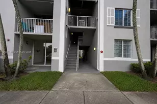711 SW 111th Way, Pembroke Pines, FL 33025 - Photo 12