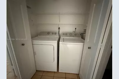 711 SW 111th Way #105, Pembroke Pines, FL 33025 - Photo 10