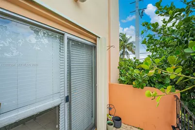1100 W 35th St #23, Hialeah, FL 33012 - Photo 26
