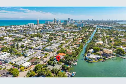 8220 Hawthorne Ave, Miami Beach, FL 33141 - Photo 24