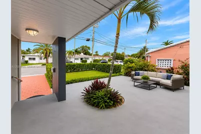 9156 Froude Ave, Surfside, FL 33154 - Photo 6