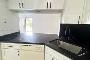 8500 NW 8th St, Miami, FL 33126 - Photo 4