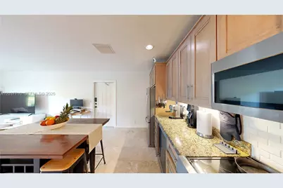 530 NE 15th Ct #7, Fort Lauderdale, FL 33304 - Photo 20