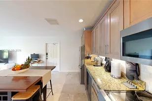 530 NE 15th Ct, Fort Lauderdale, FL 33304 - Photo 20