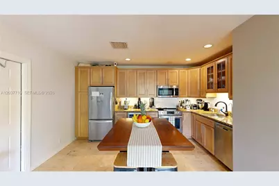 530 NE 15th Ct #7, Fort Lauderdale, FL 33304 - Photo 22