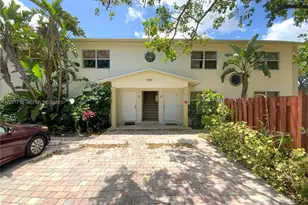 530 NE 15th Ct, Fort Lauderdale, FL 33304 - Photo 2