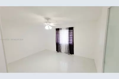 1421 SW 104th Ave, Pembroke Pines, FL 33025 - Photo 22