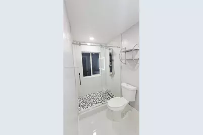 1421 SW 104th Ave, Pembroke Pines, FL 33025 - Photo 20
