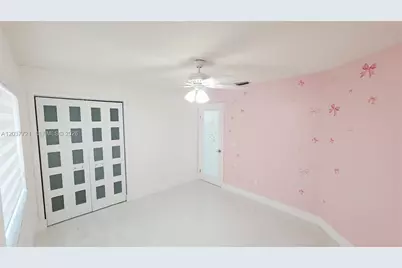 1421 SW 104th Ave, Pembroke Pines, FL 33025 - Photo 16