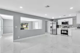 157 NE 6th Ct, Deerfield Beach, FL 33441 - Photo 8