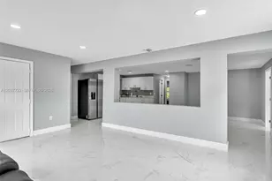 157 NE 6th Ct, Deerfield Beach, FL 33441 - Photo 4