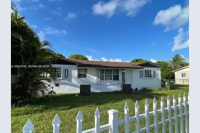 2730 NW 208th Ter, Miami Gardens, FL 33056 - Photo 2