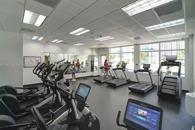 1200 Brickell Bay Dr #3714, Miami, FL 33131 - Photo 20