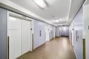 1200 Brickell Bay Dr, Miami, FL 33131 - Photo 24