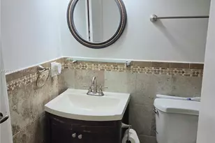 6365 W 27th Ct, Hialeah, FL 33016 - Photo 22