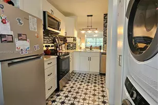 3015 SW 21st Terrace, Delray Beach, FL 33445 - Photo 8
