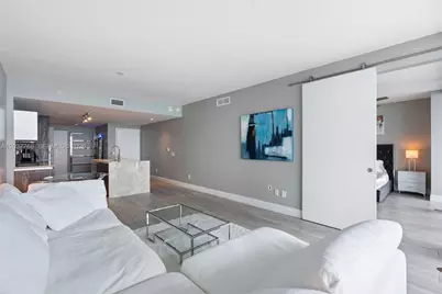 3131 NE 7th Ave #2402, Miami, FL 33137 - Photo 8