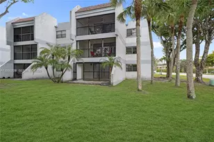 200 Lakeview Dr, Weston, FL 33326 - Photo 36
