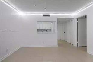 200 Lakeview Dr, Weston, FL 33326 - Photo 8