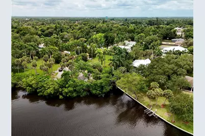 304 Royal Palm Park Rd, Fort Myers, FL 33905 - Photo 12