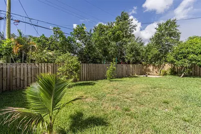 6630 Liberty St, Hollywood, FL 33024 - Photo 22