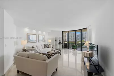 20191 E Country Club Dr #803, Aventura, FL 33180 - Photo 2
