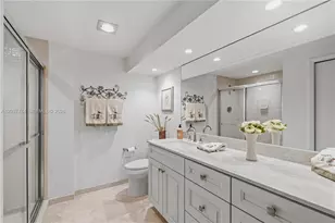 20191 E Country Club Dr, Aventura, FL 33180 - Photo 12
