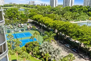 20191 E Country Club Dr, Aventura, FL 33180 - Photo 14
