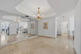 20191 E Country Club Dr, Aventura, FL 33180 - Photo 24