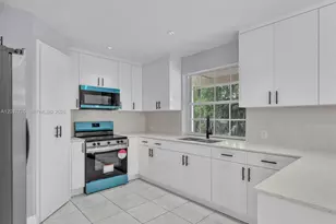 6525 SW 18th St, Miramar, FL 33023 - Photo 14