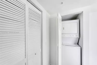 41 SE 5th St #1116, Miami, FL 33131 - Photo 32
