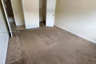 7030 NW 179th St, Hialeah, FL 33015 - Photo 14